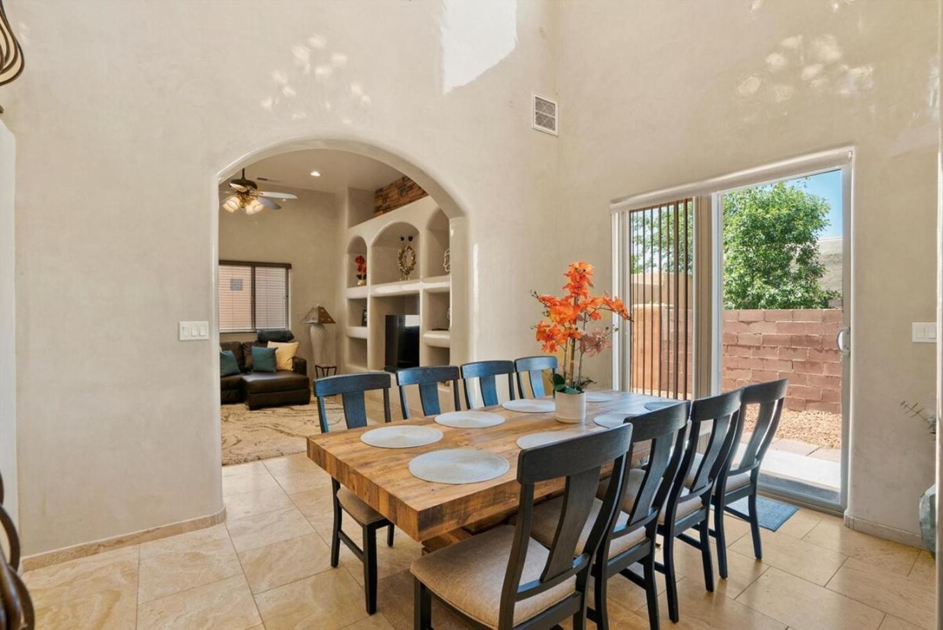 Luxury Tuscan Villa Near Old Town アルバカーキ エクステリア 写真