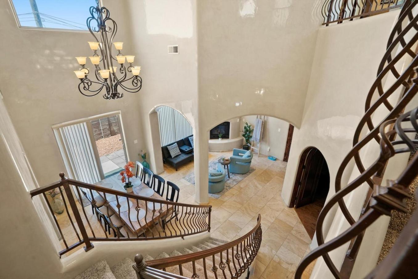 Luxury Tuscan Villa Near Old Town アルバカーキ エクステリア 写真
