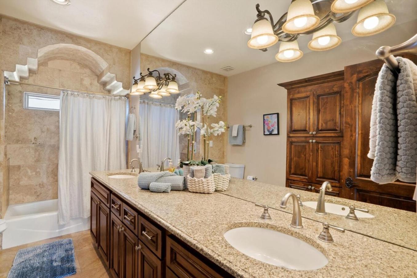 Luxury Tuscan Villa Near Old Town アルバカーキ エクステリア 写真