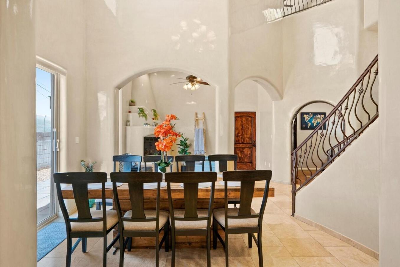 Luxury Tuscan Villa Near Old Town アルバカーキ エクステリア 写真
